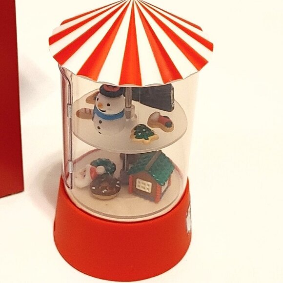 Seasonal Smorgasbord Season's Treatings with Motion 2021 Hallmark Orname… - Picture 6 of 11